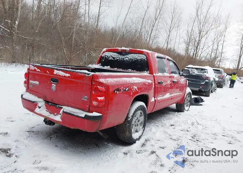 2005 Dodge Dakota Laramie z USA, uszkodzony, nr VIN 1D7HW58N65S161386